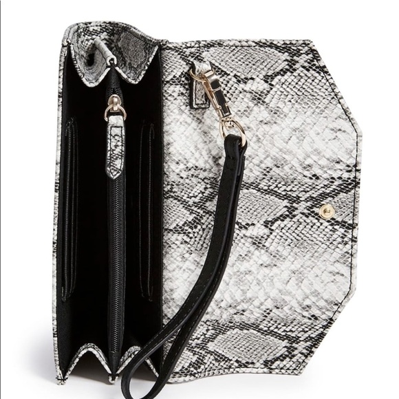 New GUESS Women's Wallet - Picture 6 of 6